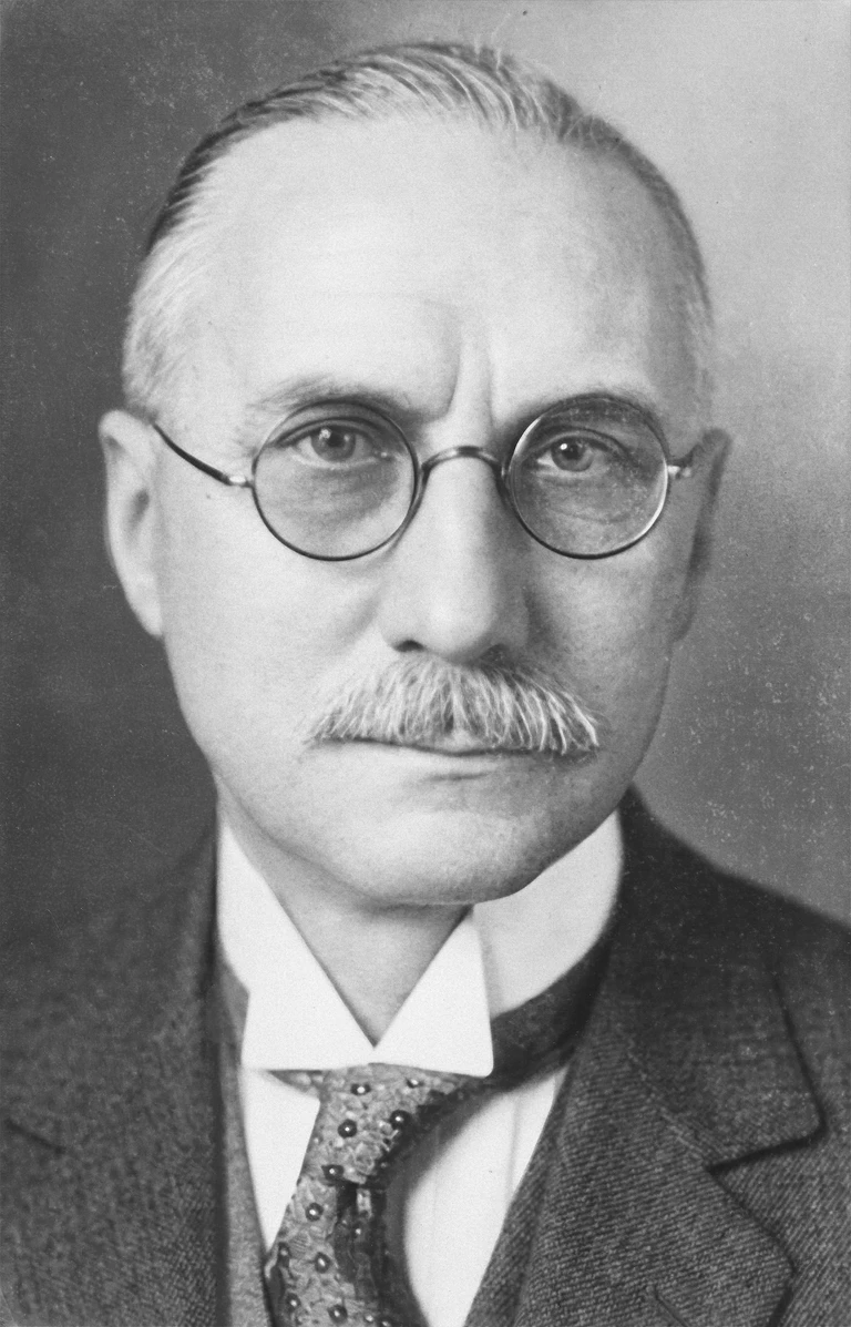 Johann Gathmann, Schwarz-Weiß-Porträt